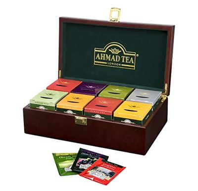 caja de madera para guardar el té con bolsitas de té