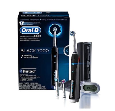 Cepillo de dientes eléctrico Oral-B 7000